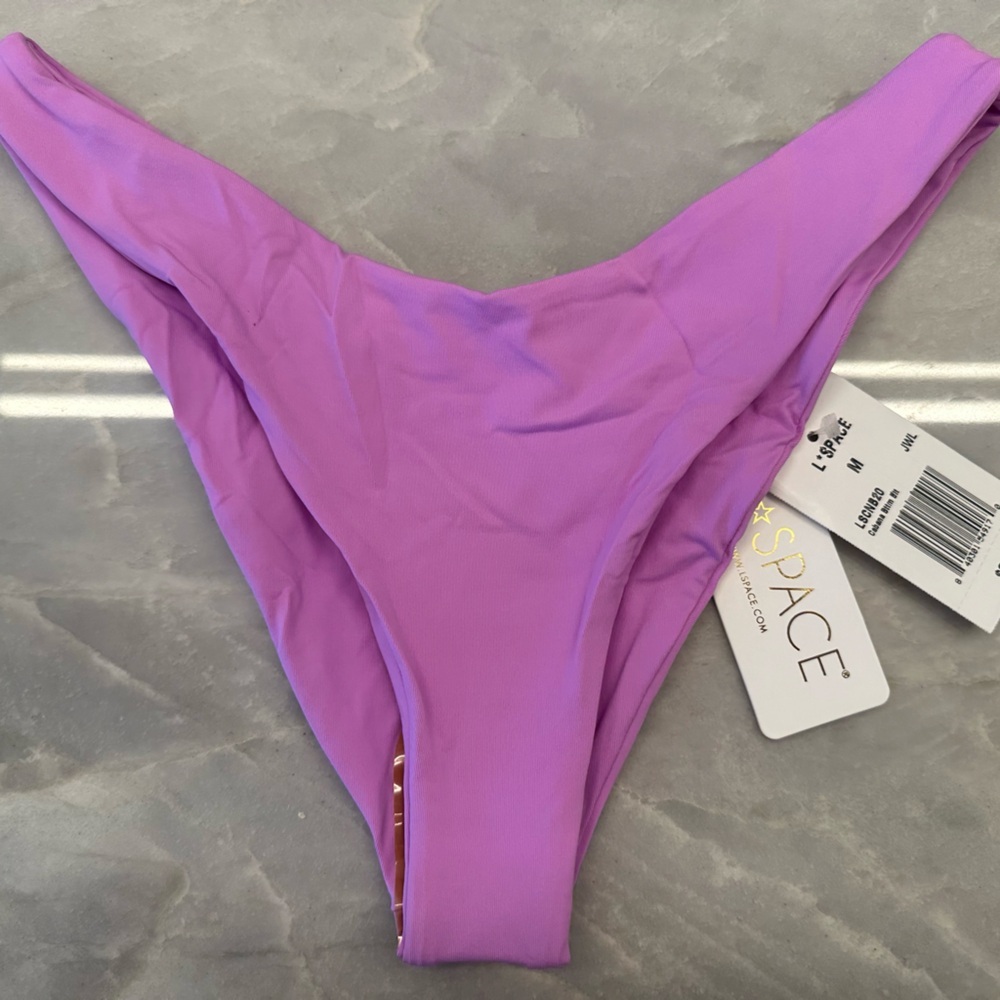 NWT! L*Space Cabana light purple Bikini Bottom. Women’s Medium